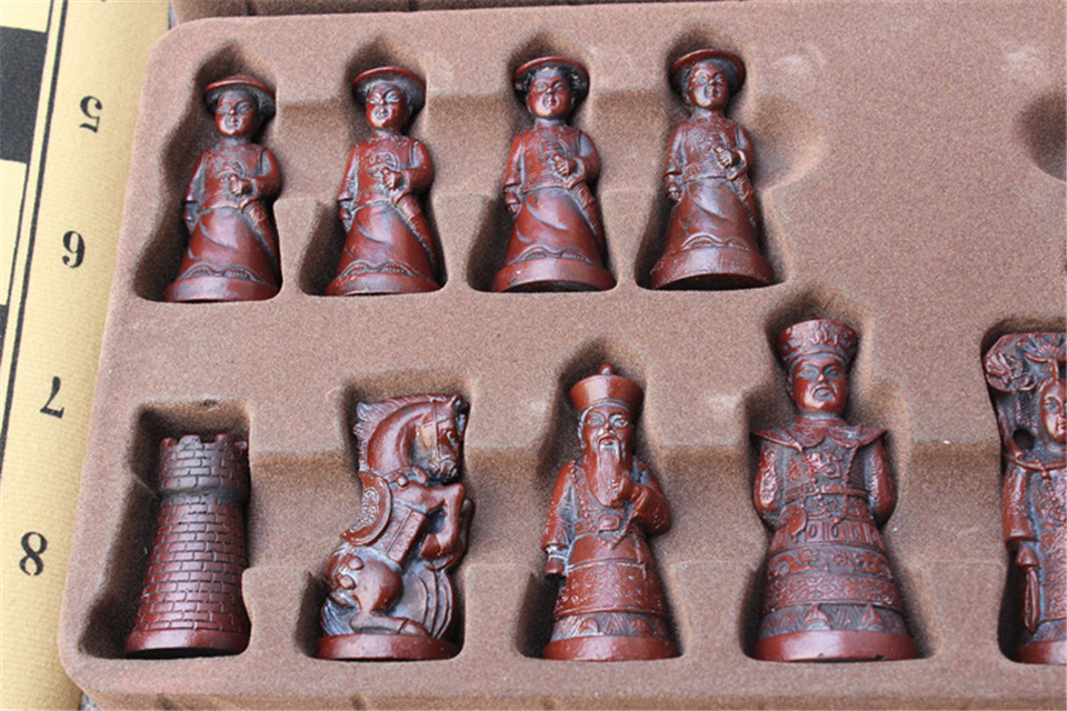 Large Antique Chess Set Resin Figures Leather Board Ideal Christmas Birthday Parentchild Game Gift By Easytoday - 9